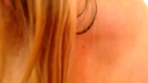 Snapshot of jolie_mature_ chatting on 10.25.25 Jolie Mature online show from 10.25.25