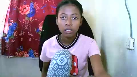 joliekah27 online show from 01.16.25