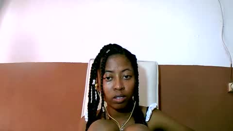 joliekah27 online show from 02.20.25