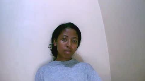 joliekah27 online show from 10.31.25