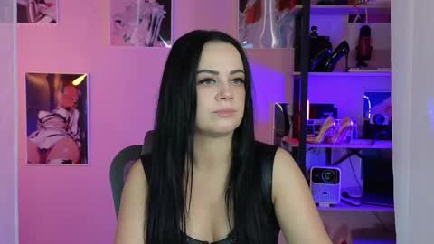 Snapshot of jolieorchid chatting on 05.06.26 MISTRESS Jolie online show from 05.06.26