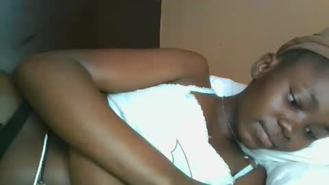 Snapshot of jollynabeb chatting on 11.03.25 jollynabeb online show from 11.03.25