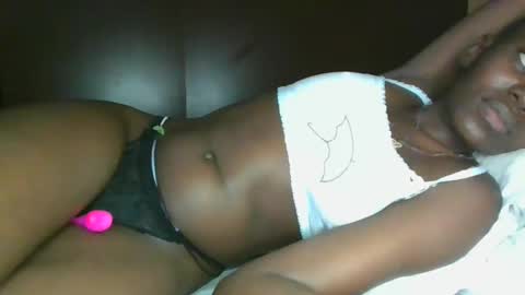 Snapshot of jollynabeb chatting on 11.04.25 jollynabeb online show from 11.04.25