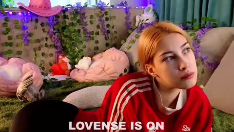 Snapshot of jolyndeb chatting on 02.09.26 Viola online show from 02.09.26