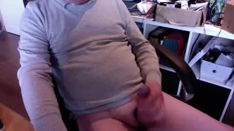 Snapshot of jomaster1970 chatting on 10.22.25 jomaster1970 online show from 10.22.25