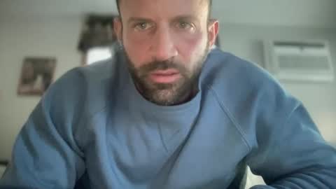 Snapshot of jonariesxxx chatting on 02.02.26 Jon Aries online show from 02.02.26