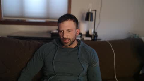 Snapshot of jonariesxxx chatting on 02.11.26 Jon Aries online show from 02.11.26