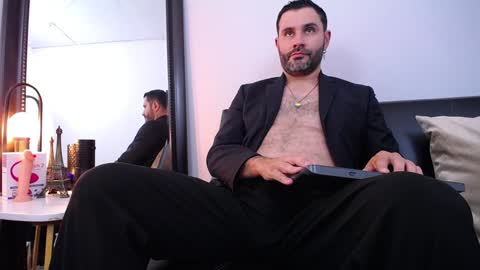  JONAS BEARD  online show from 12.02.24