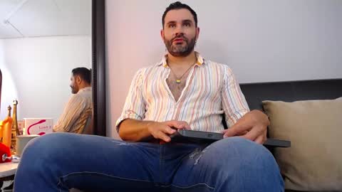  JONAS BEARD  online show from 12.03.24
