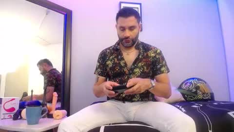  JONAS BEARD  online show from 11.30.25