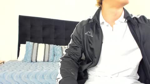 Snapshot of jonathan_daniels1 chatting on 02.04.25 Jonathan Danielss online show from 02.04.25