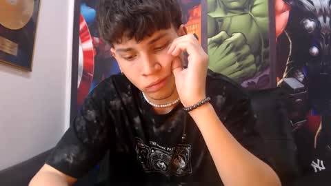 Snapshot of jonathan_moreau chatting on 12.30.24 Jonathan online show from 12.30.24