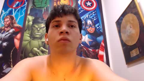 Snapshot of jonathan_moreau chatting on 01.17.25 Jonathan online show from 01.17.25
