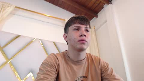 Snapshot of jonathan_moreau chatting on 09.17.25 Jonathan online show from 09.17.25