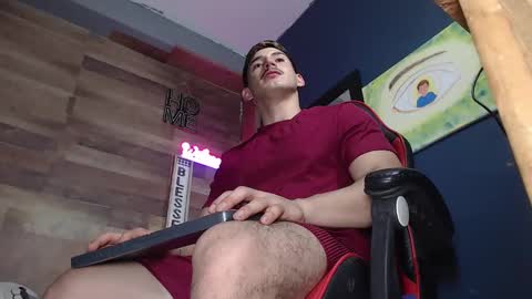 jonathancast08 online show from 10.19.25