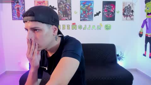 Snapshot of jonathanjoestar_ chatting on 10.15.25 Instagram jonathanfit14 online show from 10.15.25