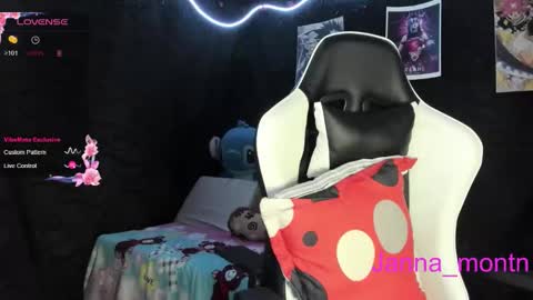 Snapshot of jonathanrwick chatting on 10.19.25 Janna online show from 10.19.25