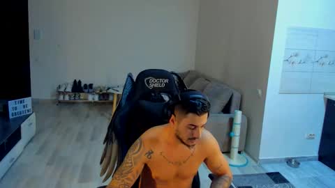 jonnyporn1 online show from 11.14.25