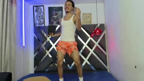 Snapshot of jordan_love7 chatting on 02.07.25 jordan online show from 02.07.25