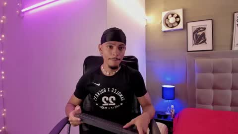 Snapshot of jordan_love7 chatting on 02.12.25 jordan online show from 02.12.25