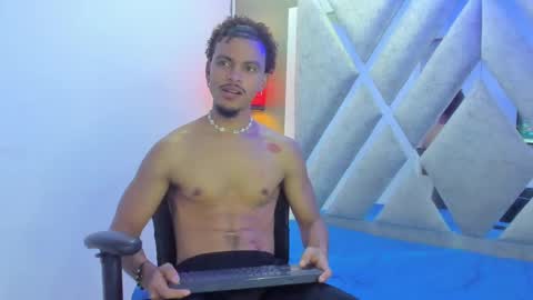 Snapshot of jordan_love7 chatting on 02.25.25 jordan online show from 02.25.25