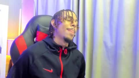 Snapshot of jordan_love7 chatting on 10.14.25 jordan online show from 10.14.25