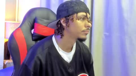 Snapshot of jordan_love7 chatting on 10.21.25 jordan online show from 10.21.25