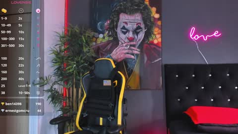 Snapshot of jordan_mayers chatting on 12.12.24 Jordan online show from 12.12.24