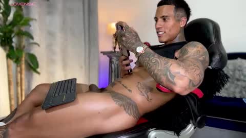    Schedule   3 pm - 10pm   OfflineTuesday and Wednesday online show from 12.19.25