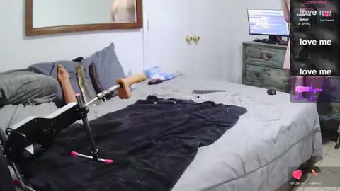 Snapshot of jordanxxx666 chatting on 03.02.26 sissyjolicia online show from 03.02.26