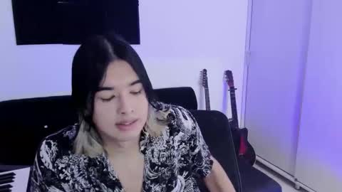 Snapshot of jordiwilldd chatting on 11.13.25 Jiho online show from 11.13.25