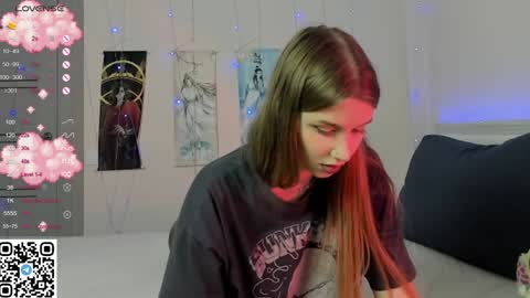 Snapshot of jorroger chatting on 02.02.25 Mila online show from 02.02.25