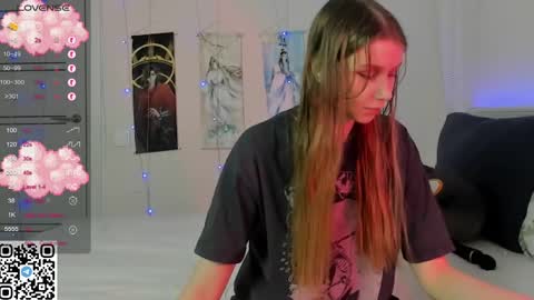 Snapshot of jorroger chatting on 02.11.25 Mila online show from 02.11.25