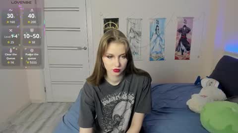 Snapshot of jorroger chatting on 10.08.25 Mila online show from 10.08.25