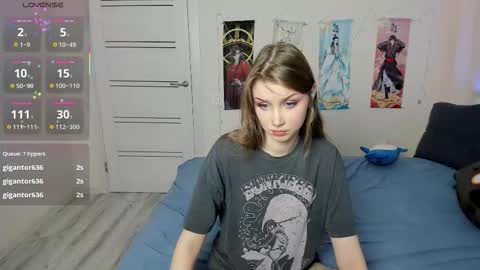 Snapshot of jorroger chatting on 10.10.25 Mila online show from 10.10.25