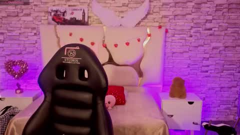 Snapshot of joselyn_tay chatting on 02.08.26 Joselyn online show from 02.08.26