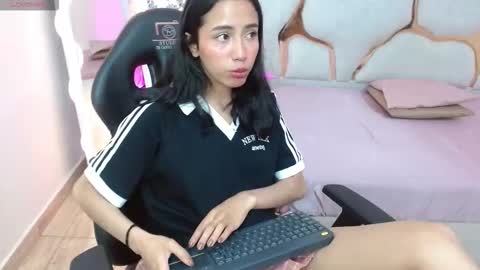Snapshot of joselyn_tay chatting on 03.12.26 Joselyn online show from 03.12.26