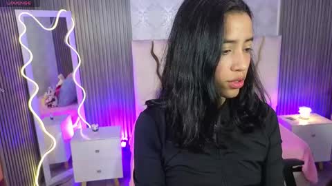 Snapshot of joselyn_tay chatting on 05.15.26 Joselyn online show from 05.15.26