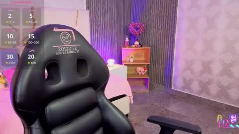 Snapshot of joselyn_tay chatting on 05.24.26 Joselyn online show from 05.24.26
