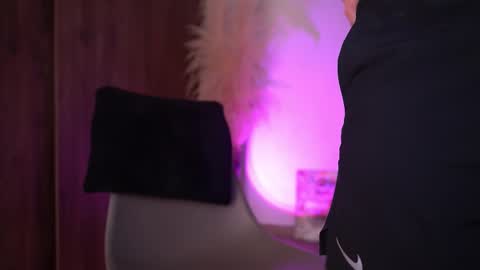 Josep online show from 12.18.25