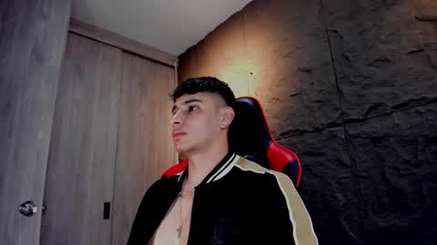 Snapshot of joseph__boy chatting on 10.16.25 JOSEPH online show from 10.16.25