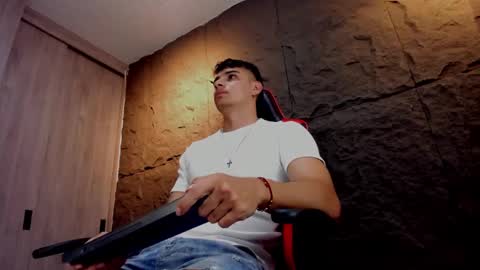 Snapshot of joseph__boy chatting on 10.17.25 JOSEPH online show from 10.17.25