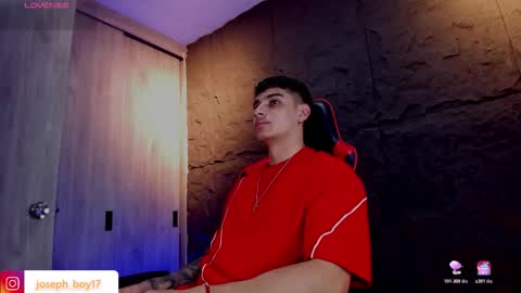 Snapshot of joseph__boy chatting on 11.02.25 JOSEPH online show from 11.02.25