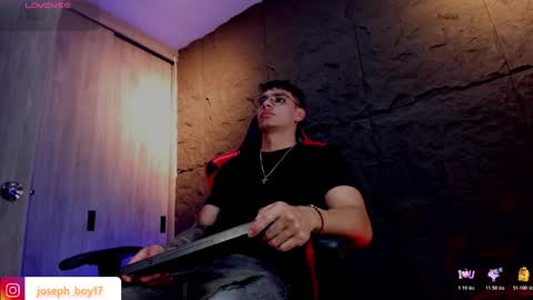 Snapshot of joseph__boy chatting on 11.03.25 JOSEPH online show from 11.03.25