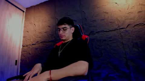 Snapshot of joseph__boy chatting on 11.06.25 JOSEPH online show from 11.06.25