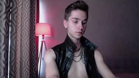 Snapshot of joseph__quinn chatting on 10.03.25 Master Joseph online show from 10.03.25