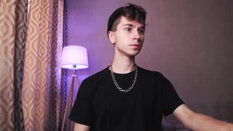 Snapshot of joseph__quinn chatting on 10.08.25 Master Joseph online show from 10.08.25