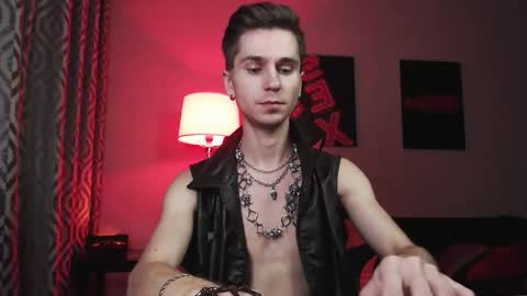 Snapshot of joseph__quinn chatting on 10.29.25 Master Joseph online show from 10.29.25