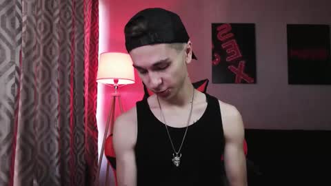 Snapshot of joseph__quinn chatting on 11.11.25 Master Joseph online show from 11.11.25