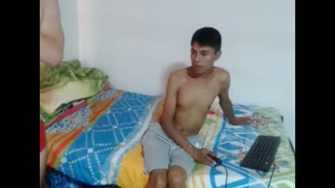 Snapshot of joseph_and_thomas chatting on 02.17.25 thomas y joseph online show from 02.17.25